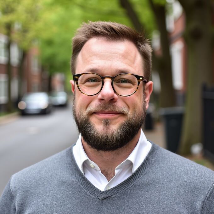 Scott Luetgenau, Founder and Principal of Gatespring